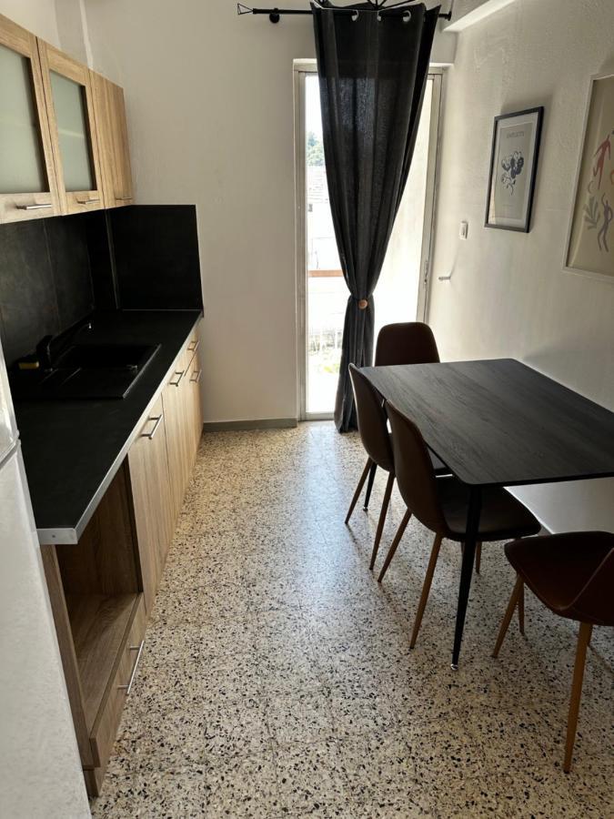 Sunflower Suite Trikala Bagian luar foto