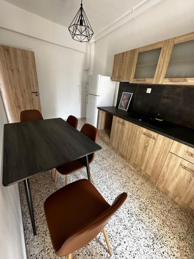 Sunflower Suite Trikala Bagian luar foto